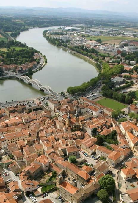 Charmant Appartement Au Coeur De Neuville - Lyon A 20Mn Luaran gambar