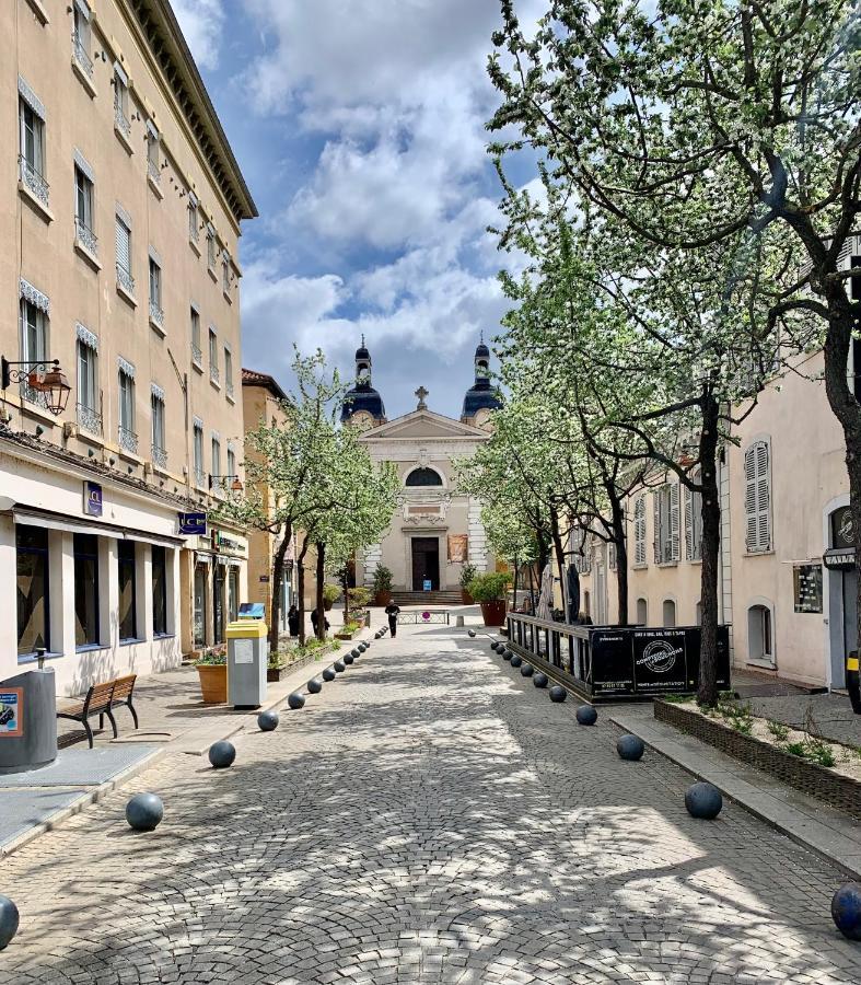 Charmant Appartement Au Coeur De Neuville - Lyon A 20Mn Luaran gambar